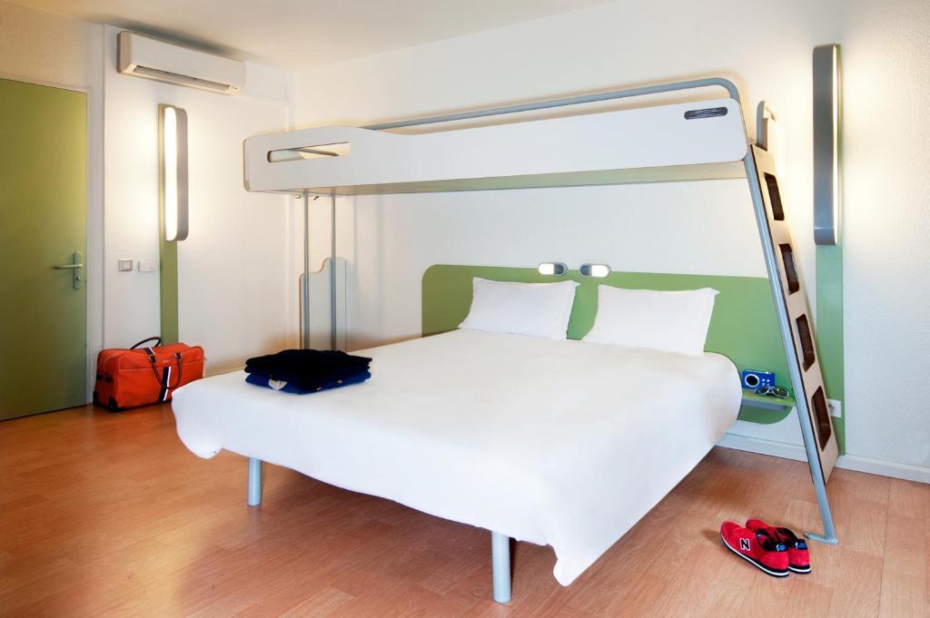 Ibis Budget Pontivy Pokój zdjęcie